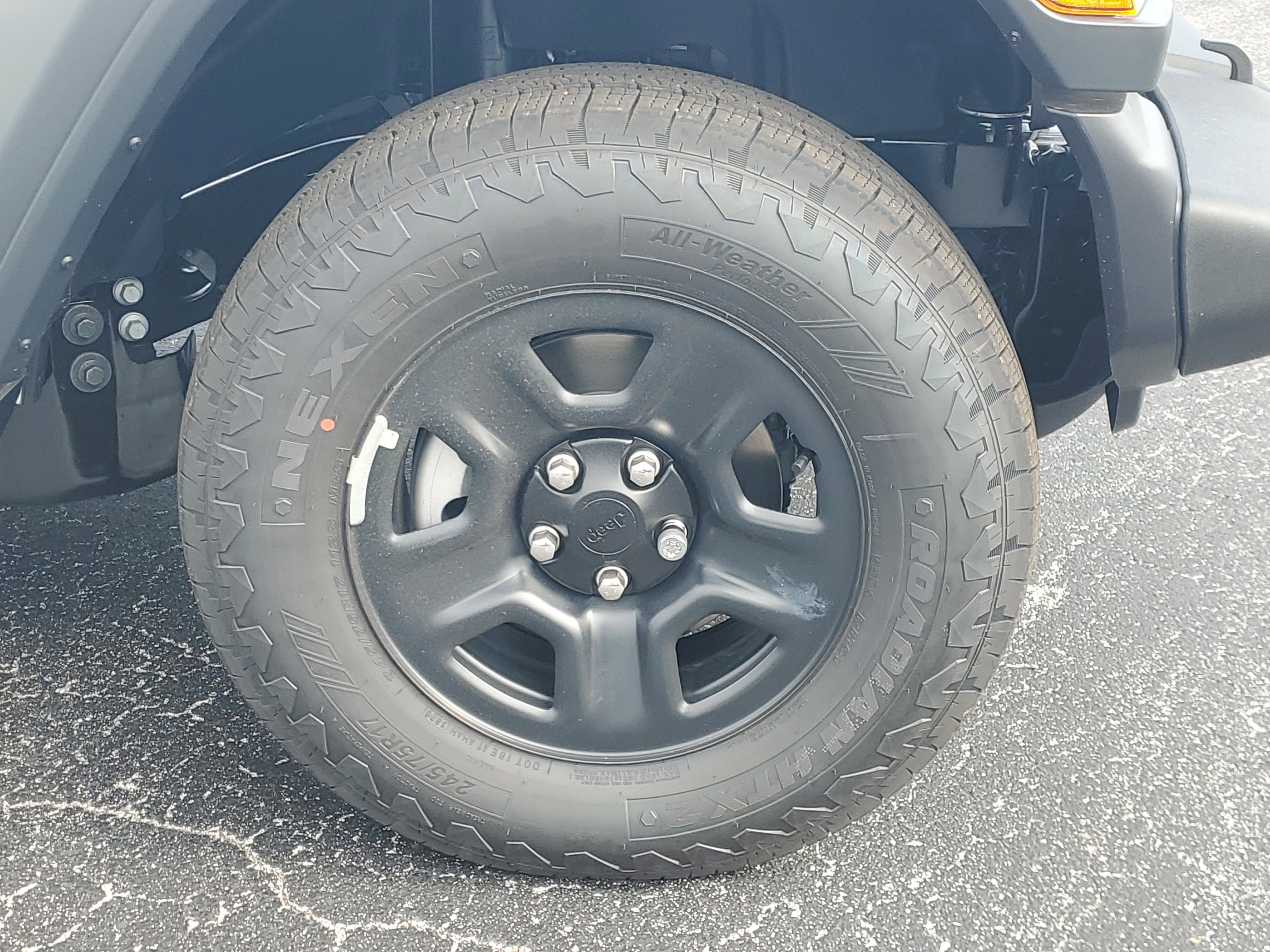 New 2026 Bright White Clear-Coat Exterior Paint Jeep Sport image 4