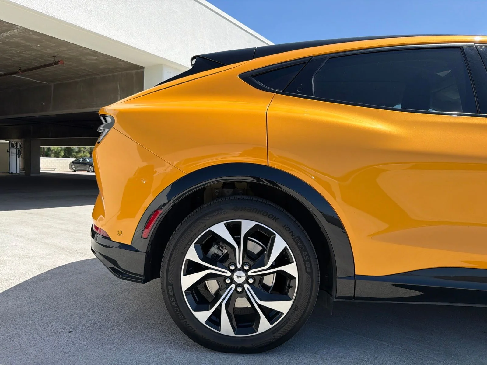 Used 2022 Orange Metallic Ford Premium image 5