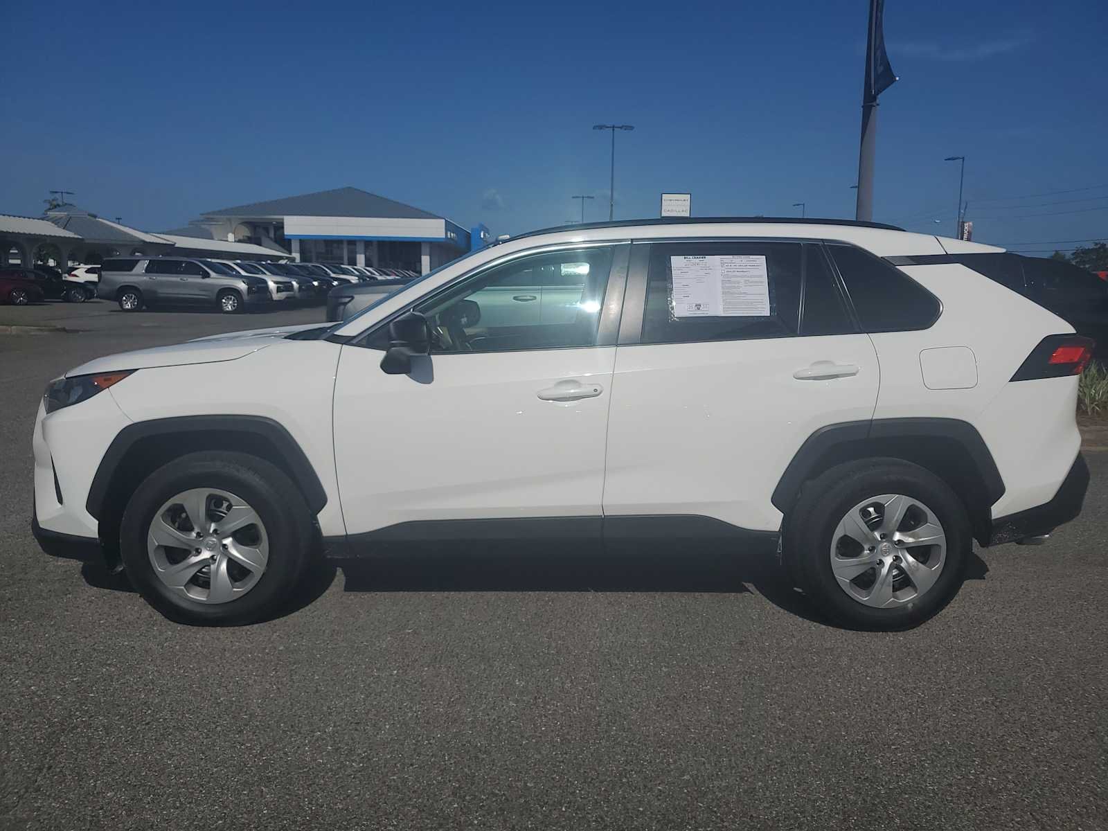 Used 2019 Super White White Toyota LE image 2