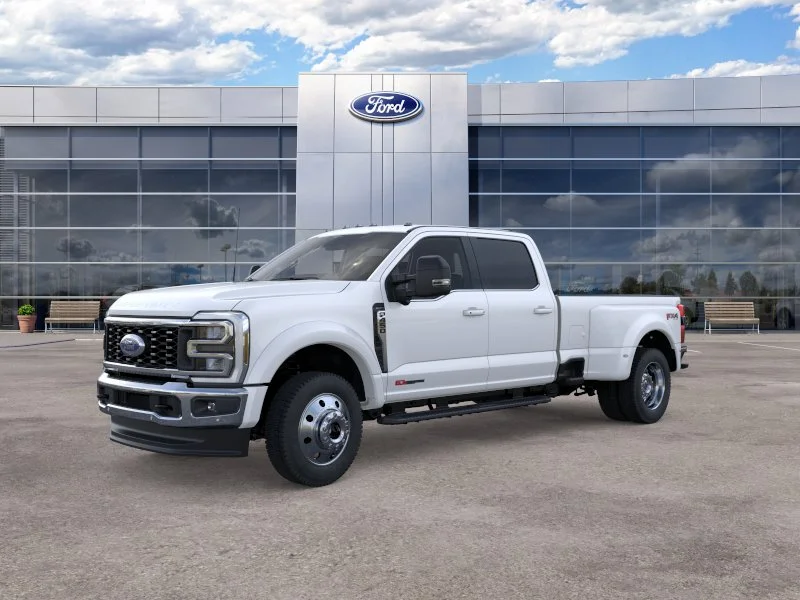 New 2026 Star White Metallic Tri-Coat Ford F-450® Lariat® image 1