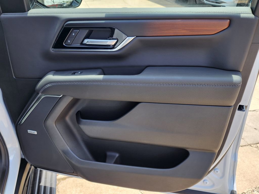 2026 GMC Yukon XL Denali - Photo 45