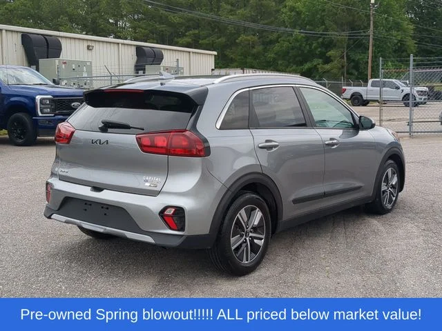 Used 2022 Gray Kia LXS image 13