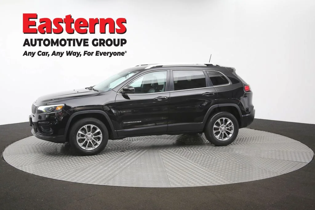 Used 2021 Black Jeep Latitude Plus image 58