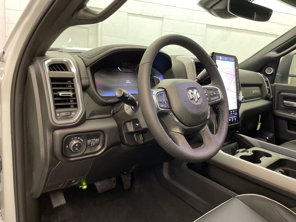 New 2026 Bright White Clear-Coat Exterior Paint RAM Laramie image 19