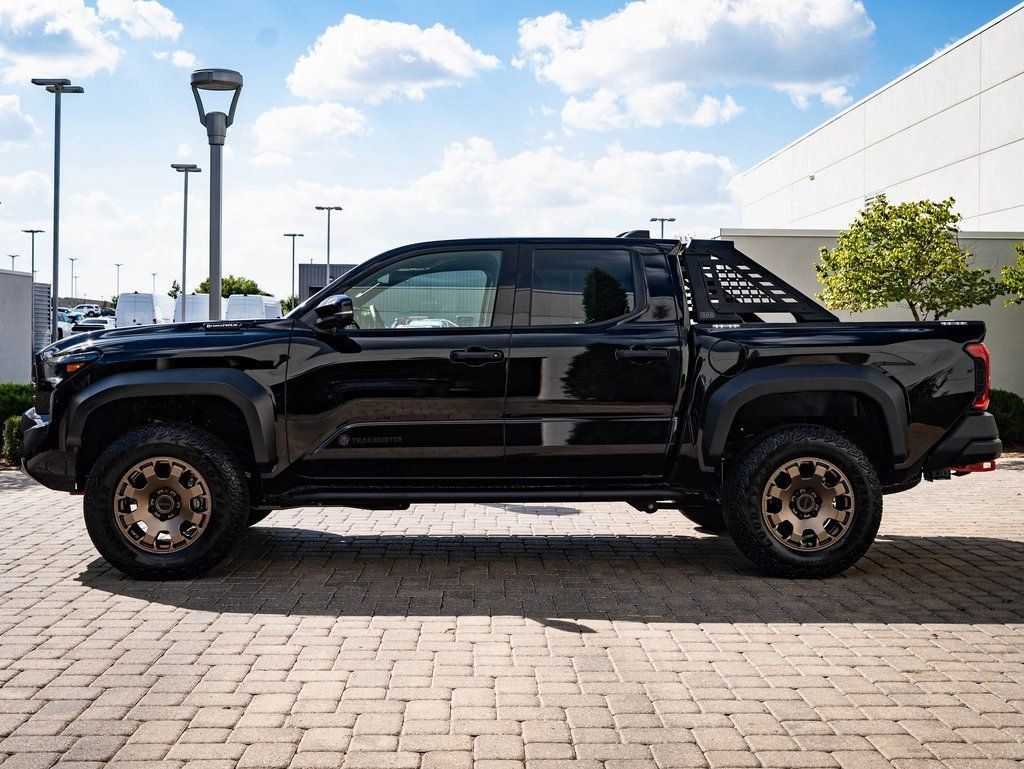 2025 Toyota Tacoma Trailhunter - Photo 11