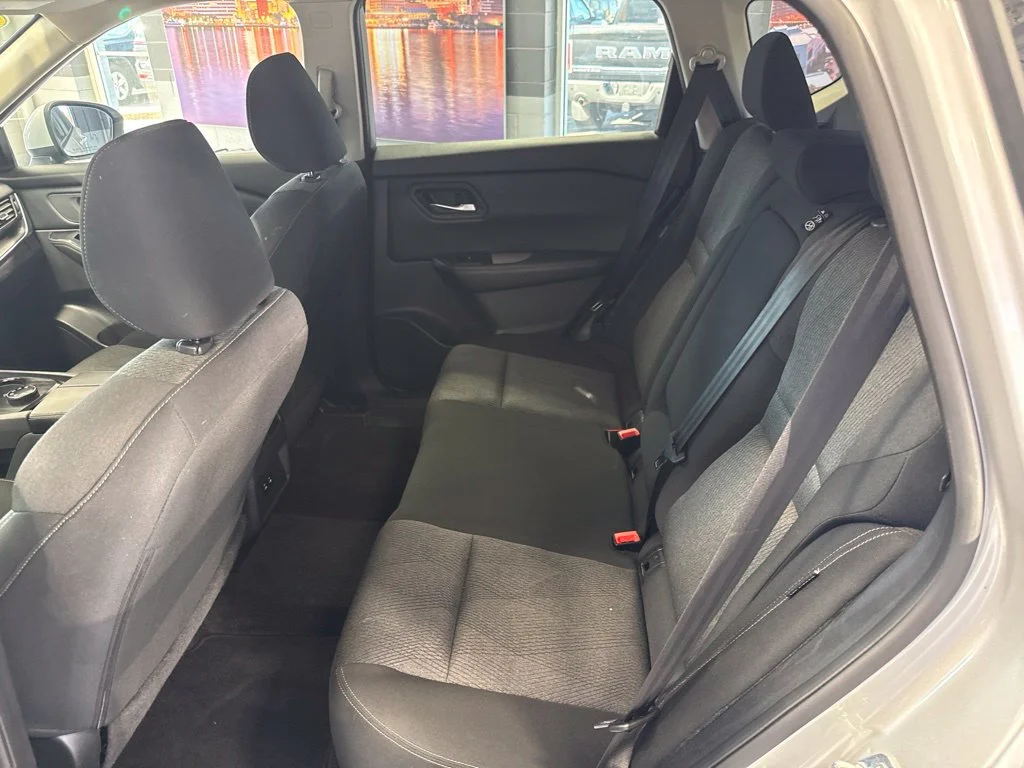 Used 2024 Silver Nissan SV image 18