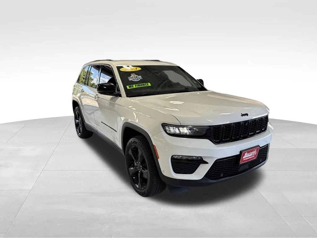 Used 2023 White Jeep Limited image 12