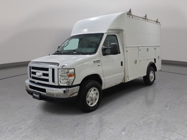 2014 Ford E-Series SRW E-350 Super Duty 138 in WB's photo