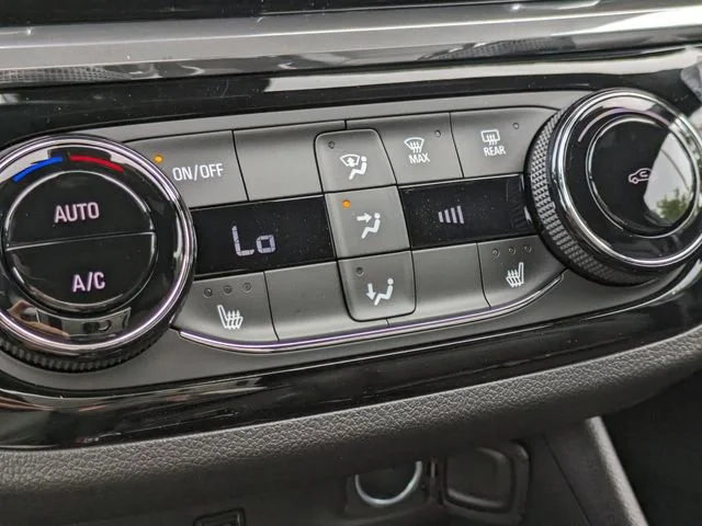 2026 Buick Envista Sport Touring - Photo 28