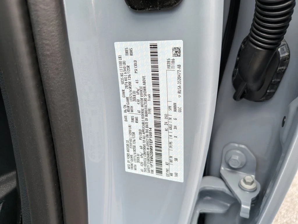 New 2026 Glacier Gray Metallic Tri-Coat Ford F-250® Lariat® image 36