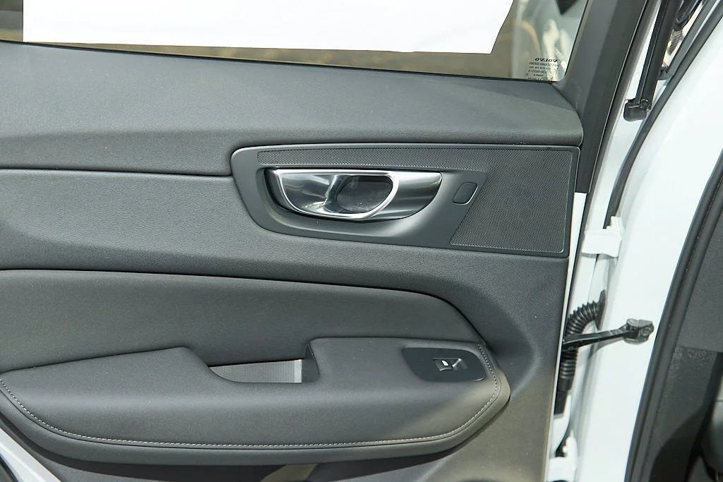 New 2026 Crystal White Volvo Core image 19