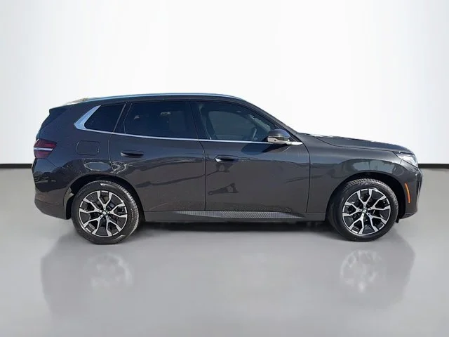New 2026 Dark Graphite Metallic BMW 30 xDrive image 3