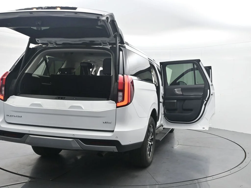 Certified Used 2025 Oxford White Ford Platinum image 45