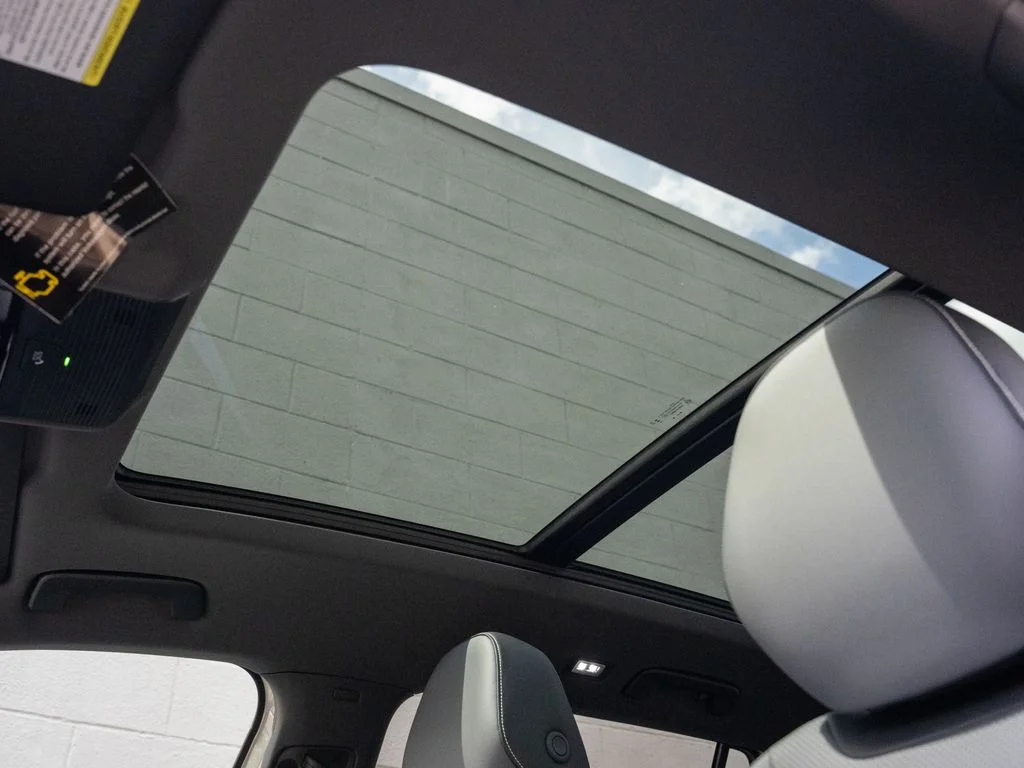New 2026 Sandstone W/Deep Black Roof Volkswagen 2.0T SE R-Line Black image 13