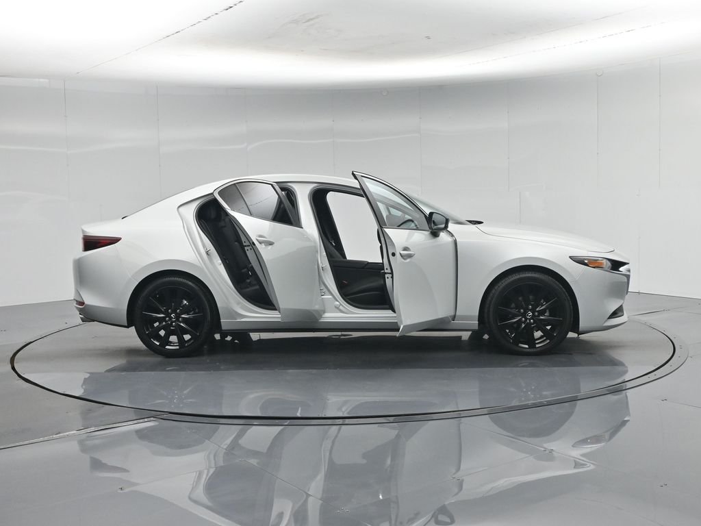 Certified Used 2026 White Mazda 2.5 S Select Sport image 5