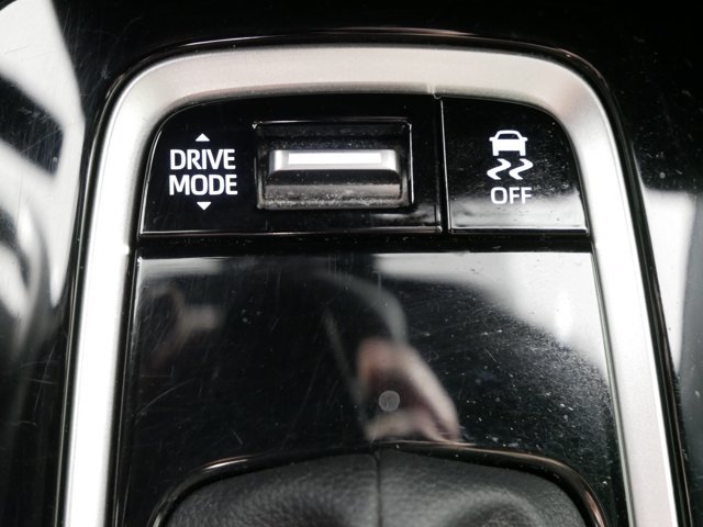Certified Used 2025 Wind Chill Pearl Toyota SE image 27