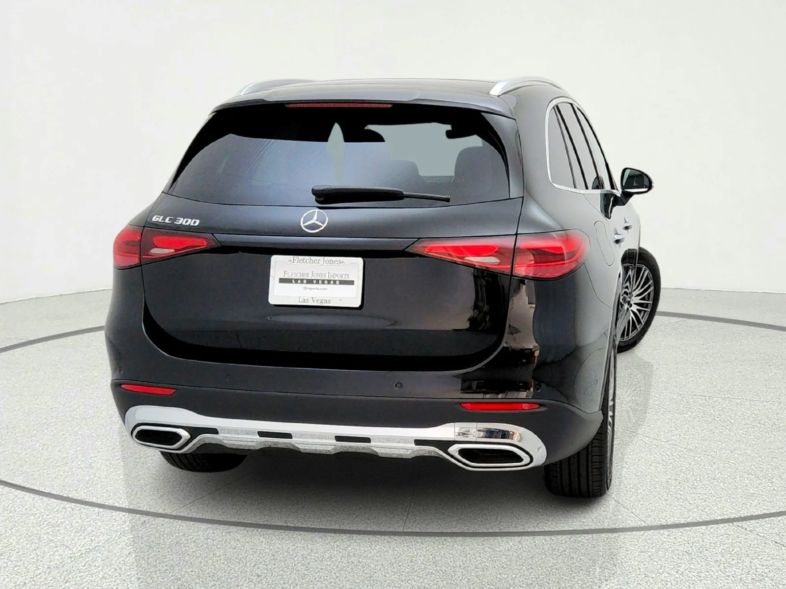 Certified Used 2025 Black Mercedes-Benz GLC 300 image 10