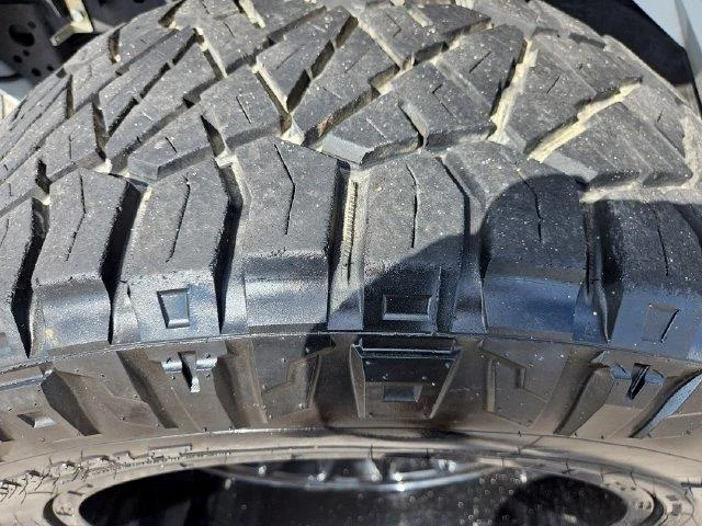 Used 2021 Bright White Clearcoat Jeep Unlimited Rubicon image 28