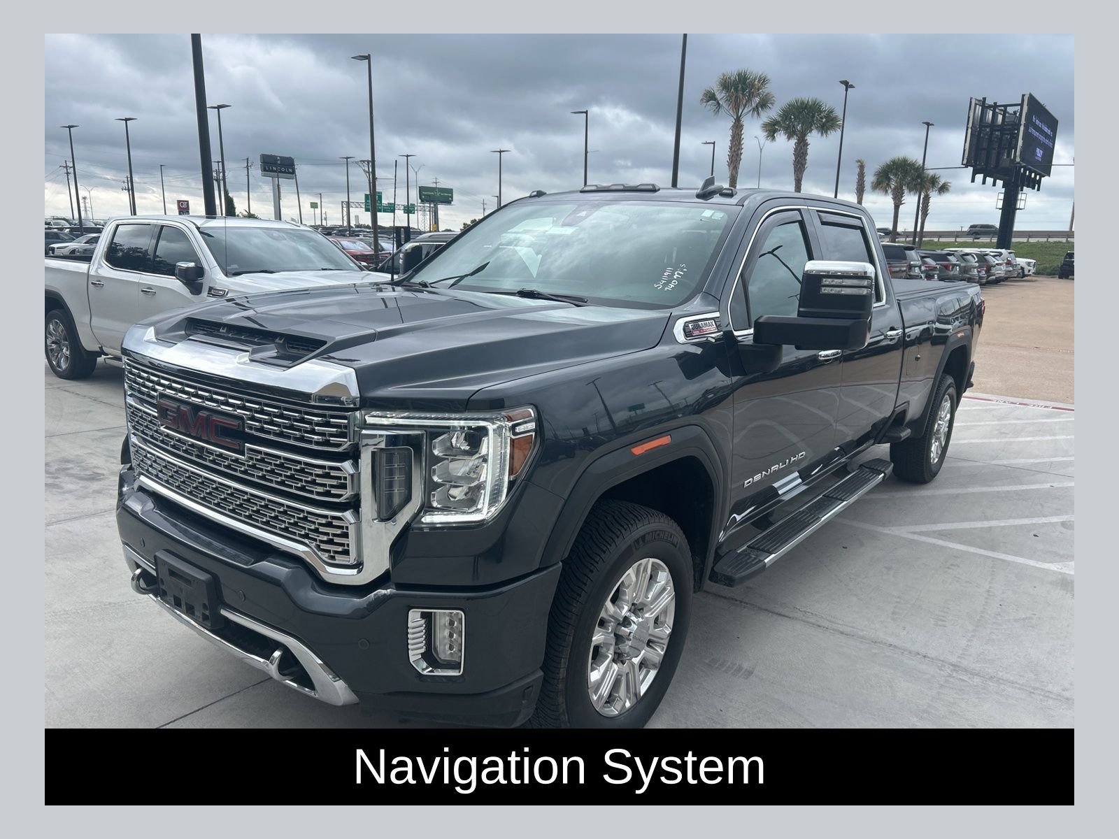 2021 GMC Sierra 4WD Crew Cab Standard Box Denali's photo