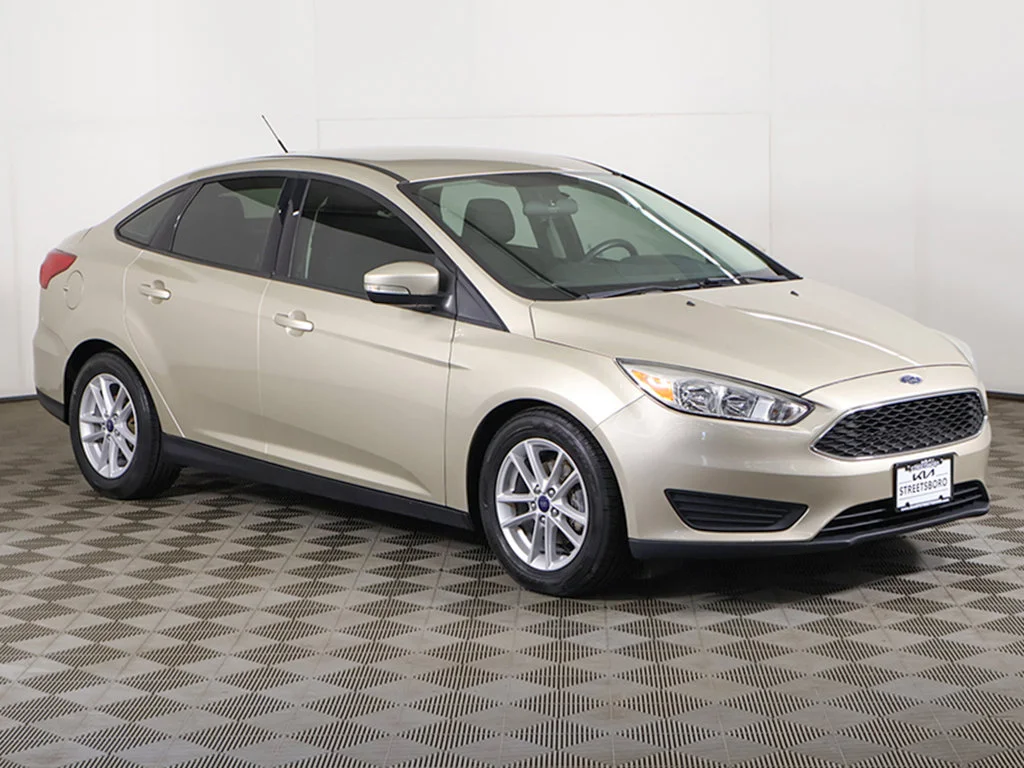 Used 2018 Ford Focus SE with VIN 1FADP3F28JL267397 for sale in Streetsboro, OH