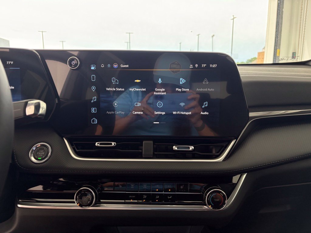 2027 Chevrolet Equinox LT - Photo 7