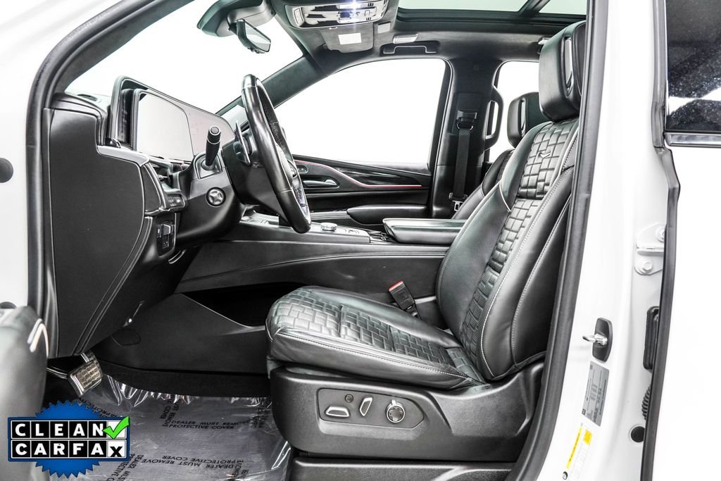 Used 2023 White Cadillac V-Series image 16