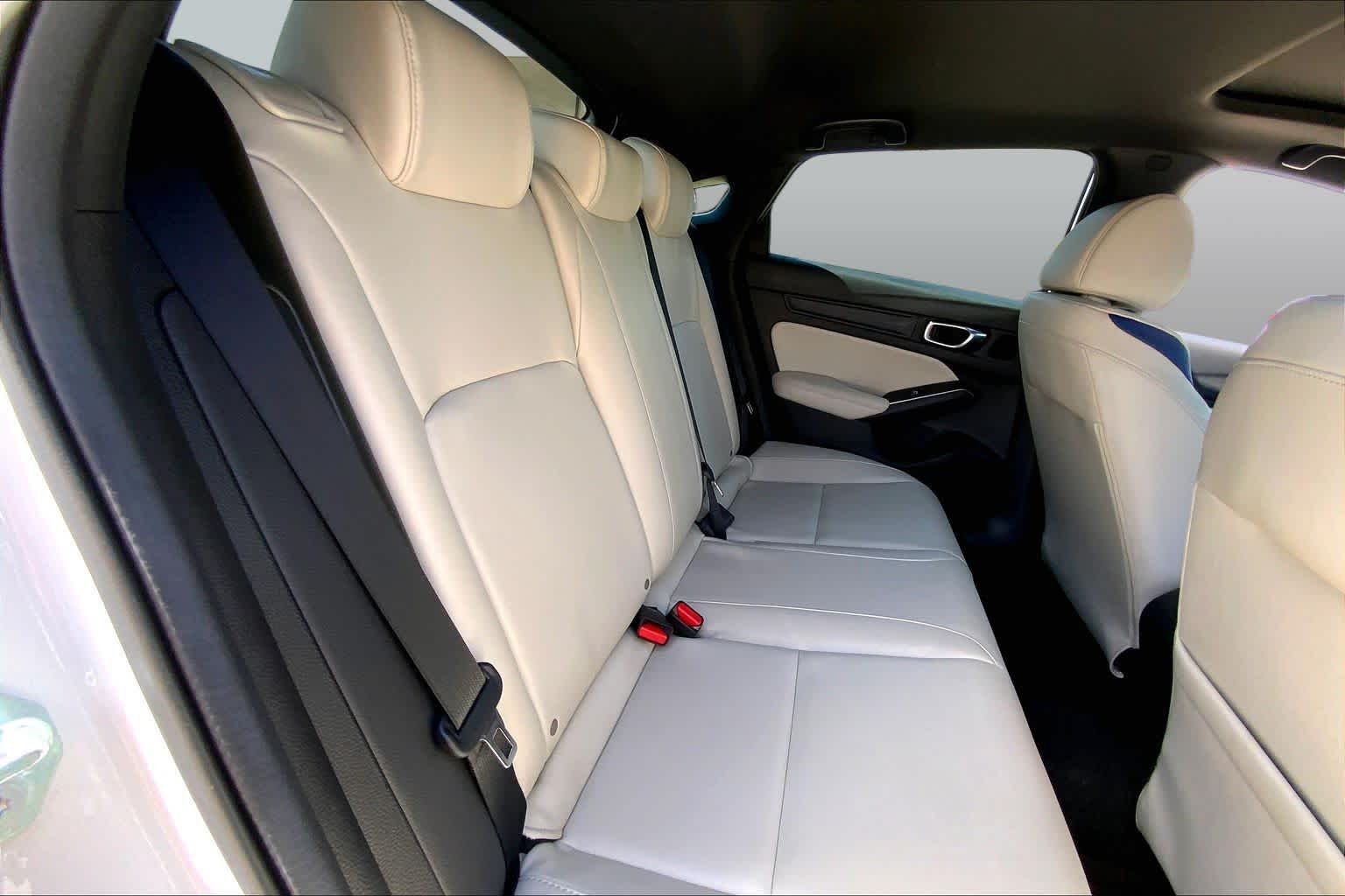 Used 2026 Platinum White Pearl Acura w/A-Spec Package image 18
