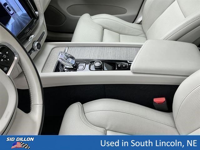 Used 2023 Denim Blue Metallic Volvo Ultimate Bright Theme image 14