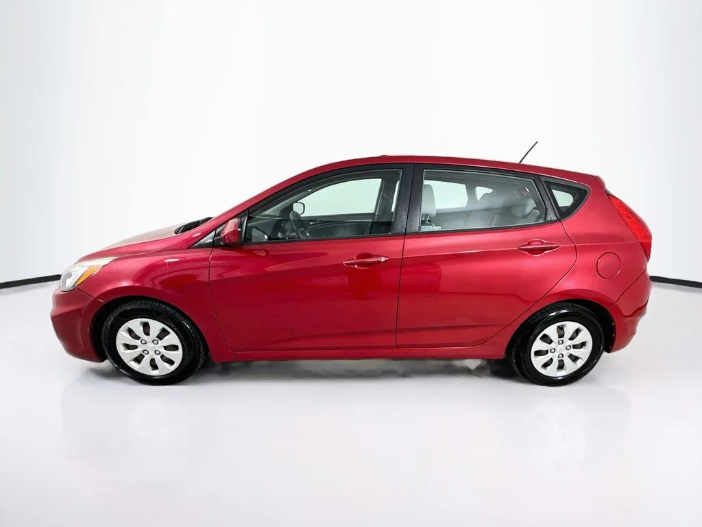 Used 2015 Red Hyundai GS image 4