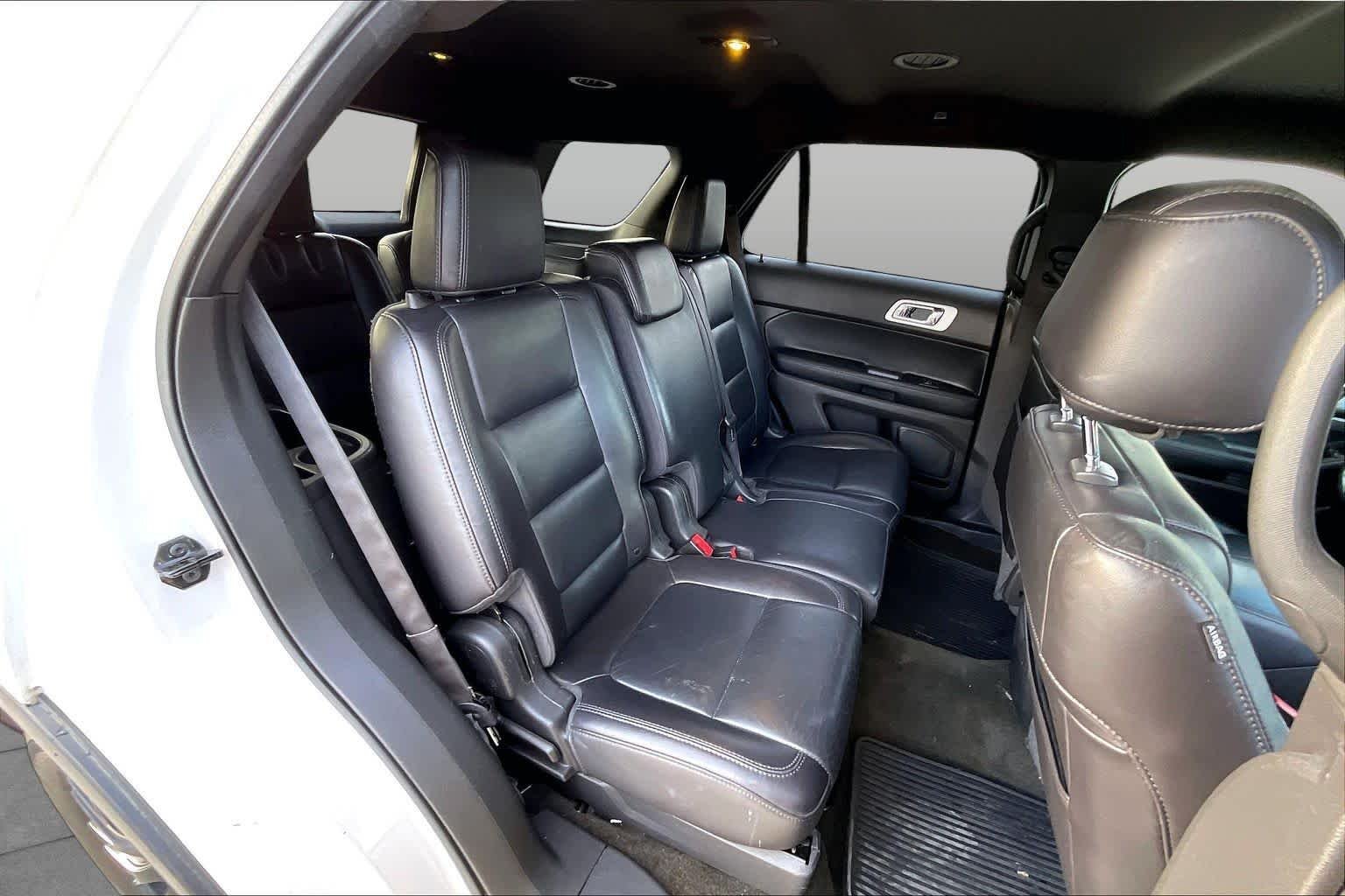 Used 2013 White Platinum Metallic Tri-coat Ford XLT image 17