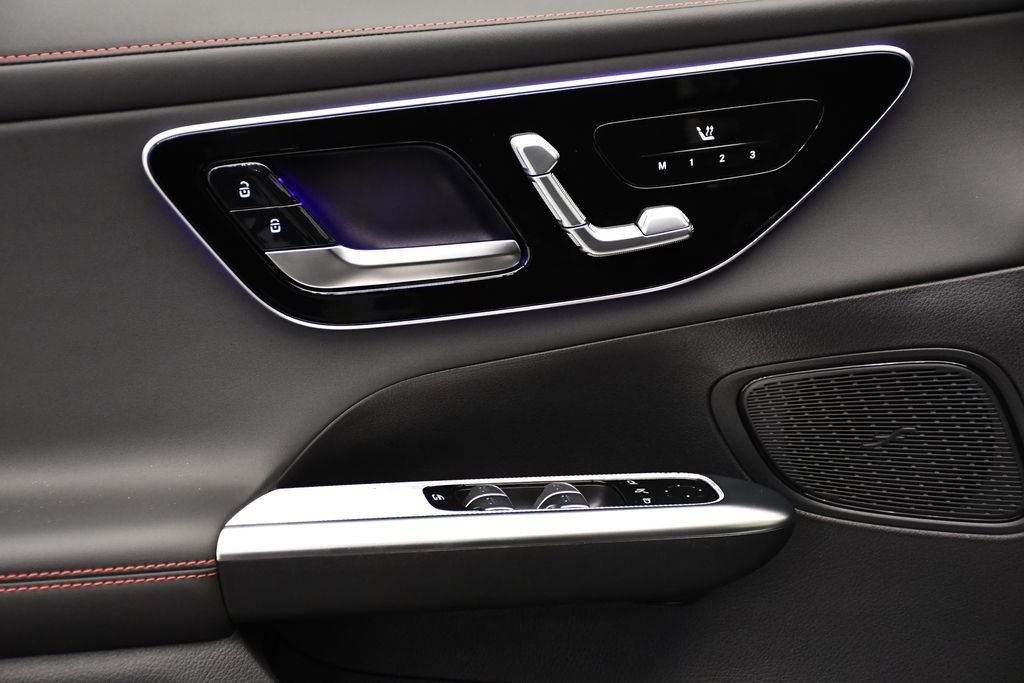 2025 Mercedes-Benz GLC AMG GLC43 - Photo 30