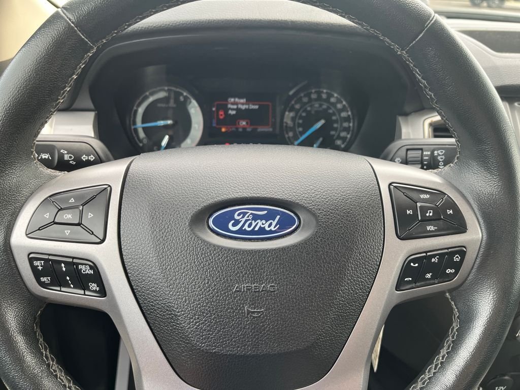 Used 2023 Blue Ford XLT image 15