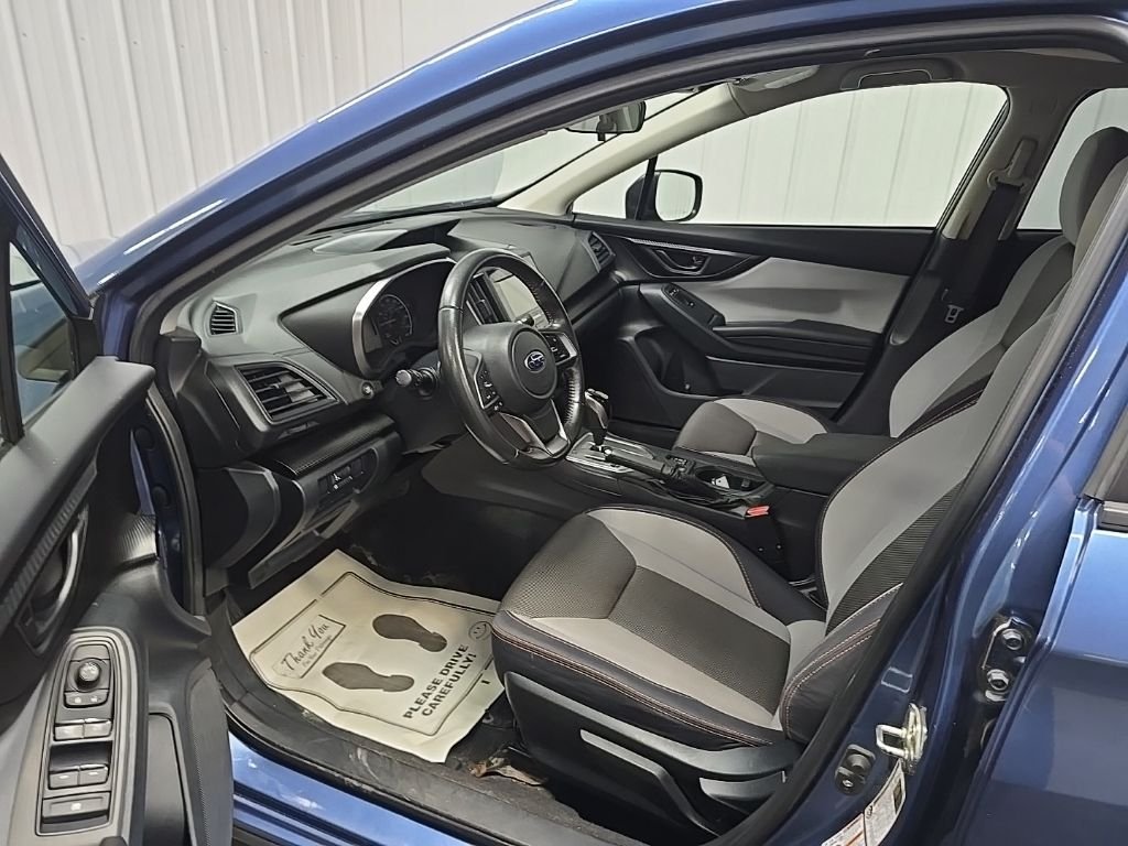 Used 2018 Blue Subaru 2.0i Premium image 28
