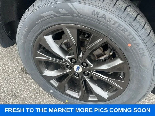 Used 2022 Agate Black Metallic Ford XLT image 22