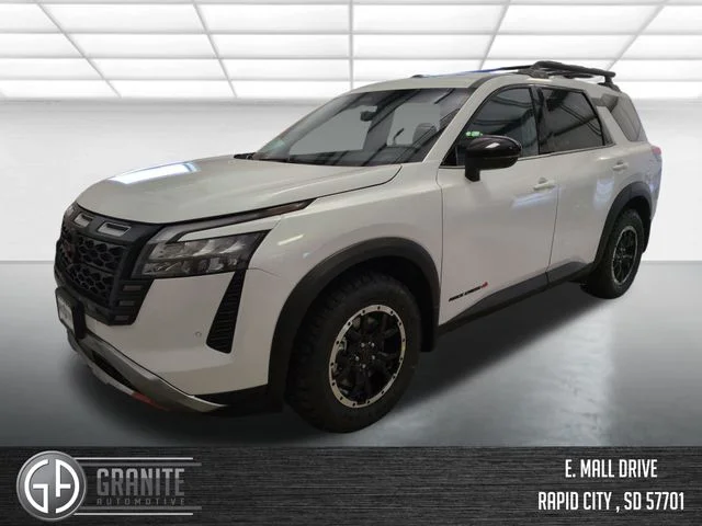 2026 Nissan Pathfinder Rock Creek 4WD's photo
