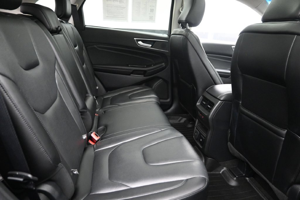 Used 2020 Green Ford Titanium image 10