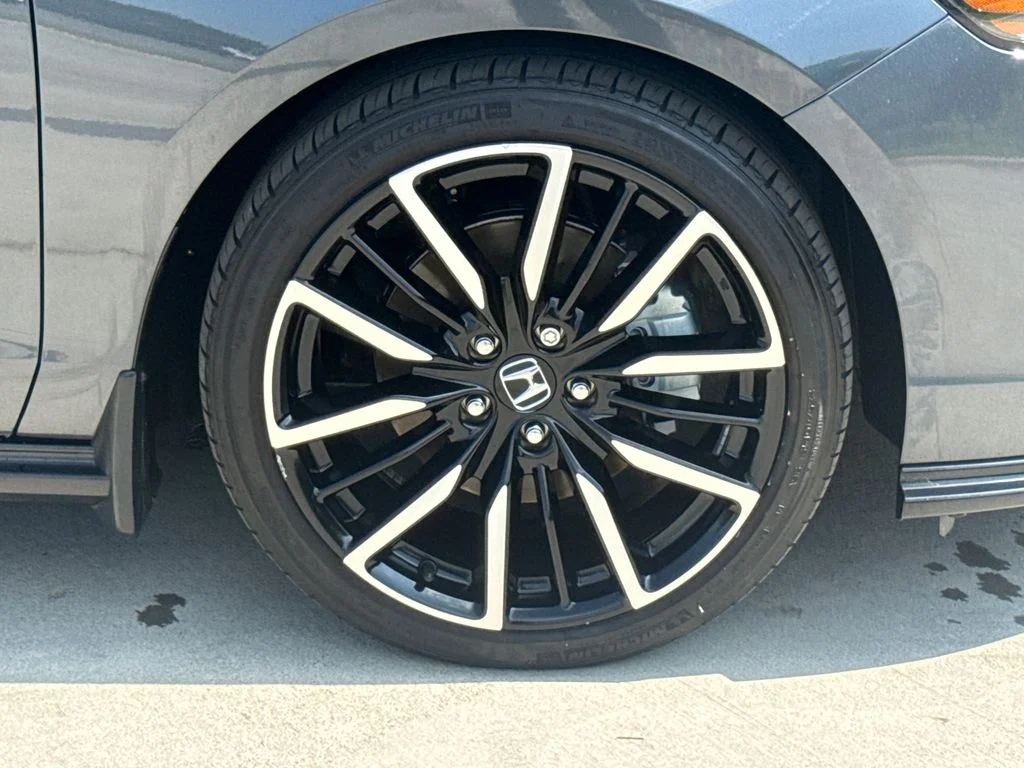 2024 Honda Accord Hybrid Touring - Photo 11