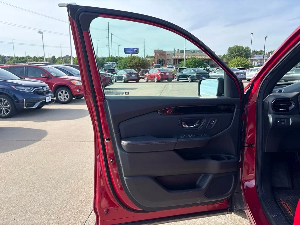 Used 2025 Red Honda TrailSport image 9