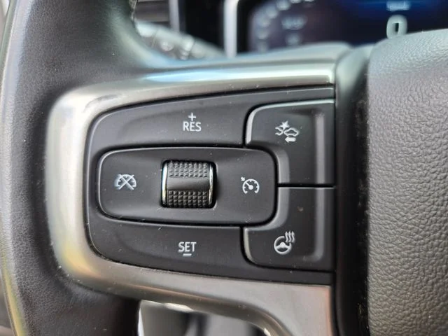 Used 2023 White Chevrolet LT image 34