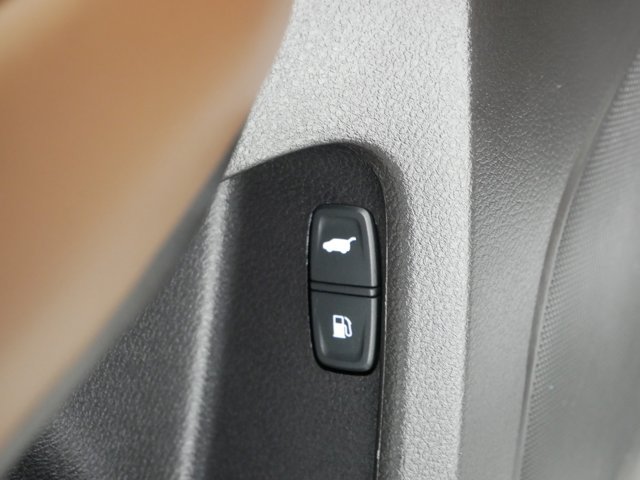 Used 2017 Crystal Black Pearl Acura w/ Advance Pkg image 30