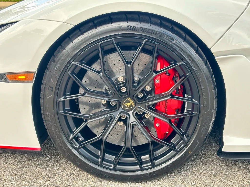 New 2026  Lamborghini Base image 12