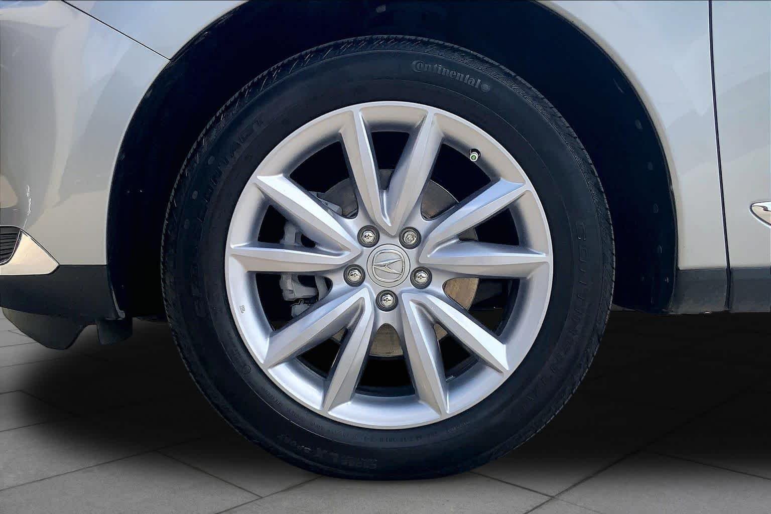 Certified Used 2024 Lunar Silver Metallic Acura SH-AWD image 11