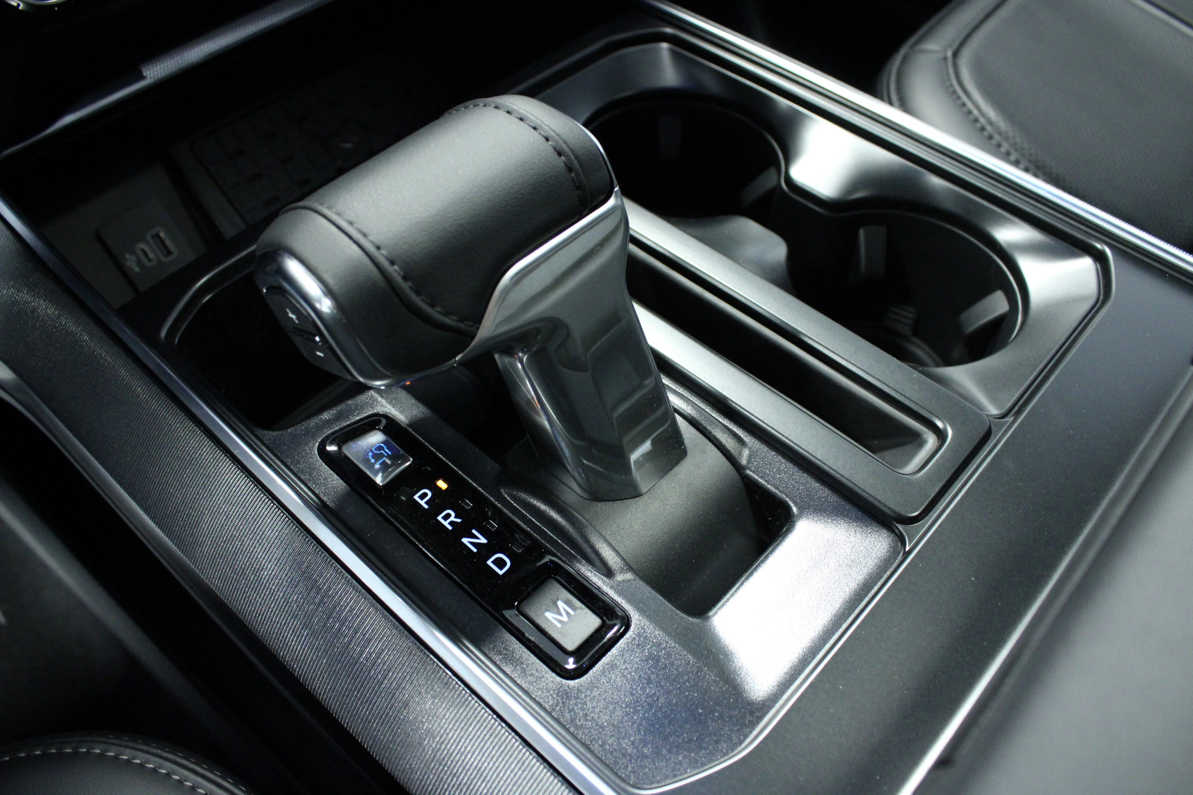 New 2026 Antimatter Blue Metallic Ford Platinum® image 24