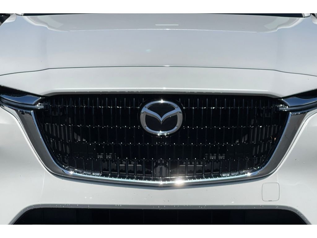 Used 2024 Rhodium White Premium Mazda Preferred image 14