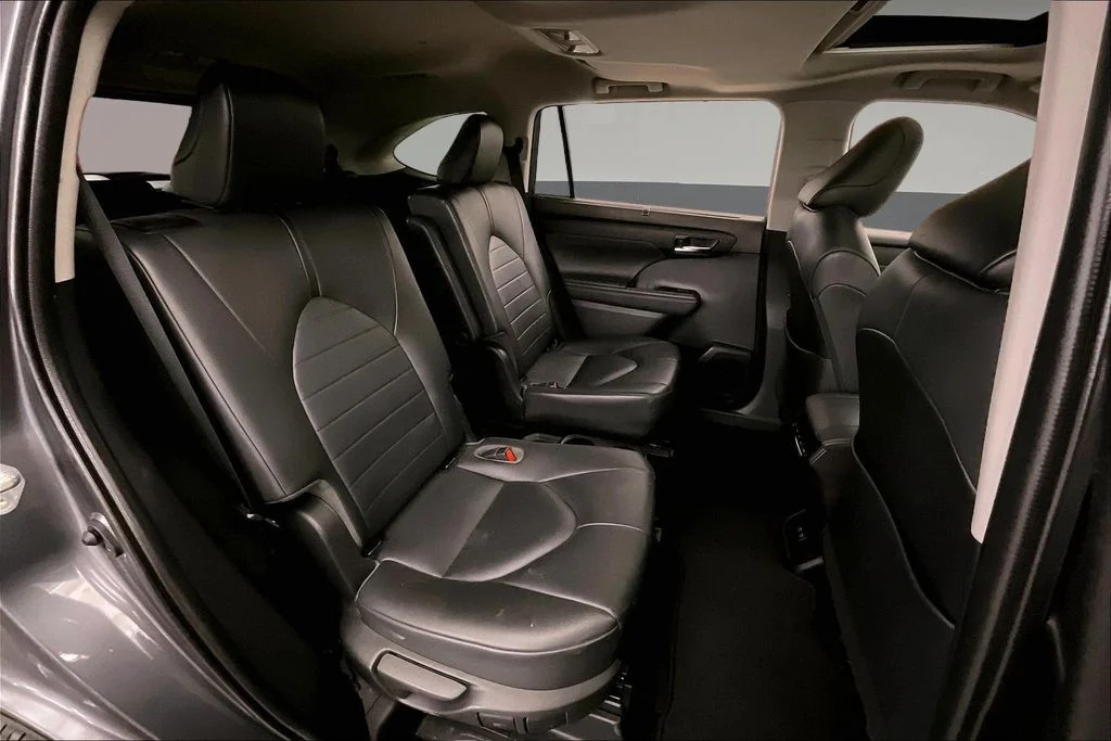 Certified Used 2020 Gray Toyota XLE image 32