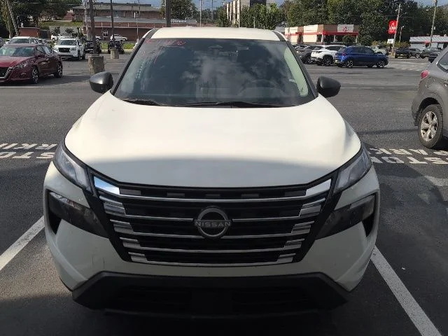Used 2024 White Nissan S image 1
