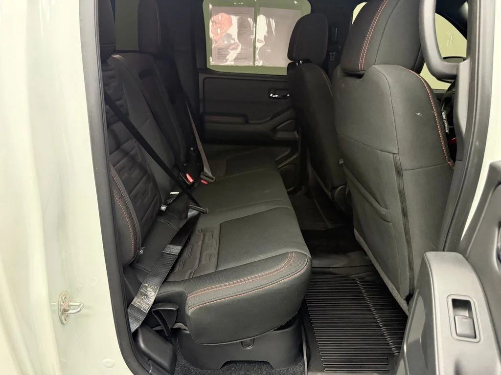 Used 2024 White Nissan PRO-4X image 39