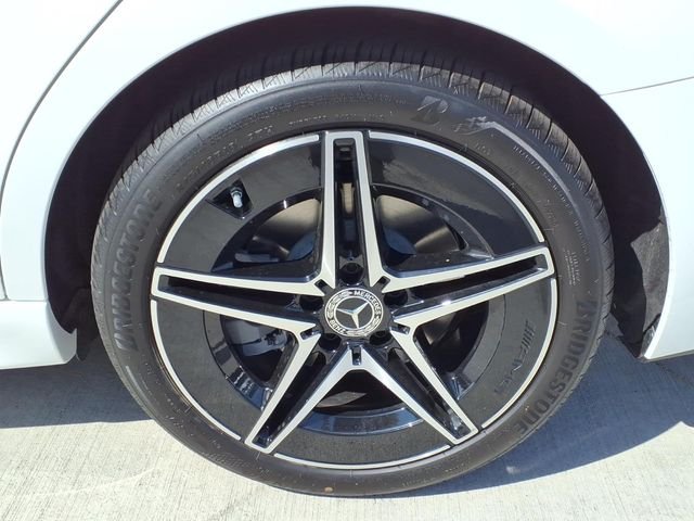 New 2026 White Mercedes-Benz C 300 image 24