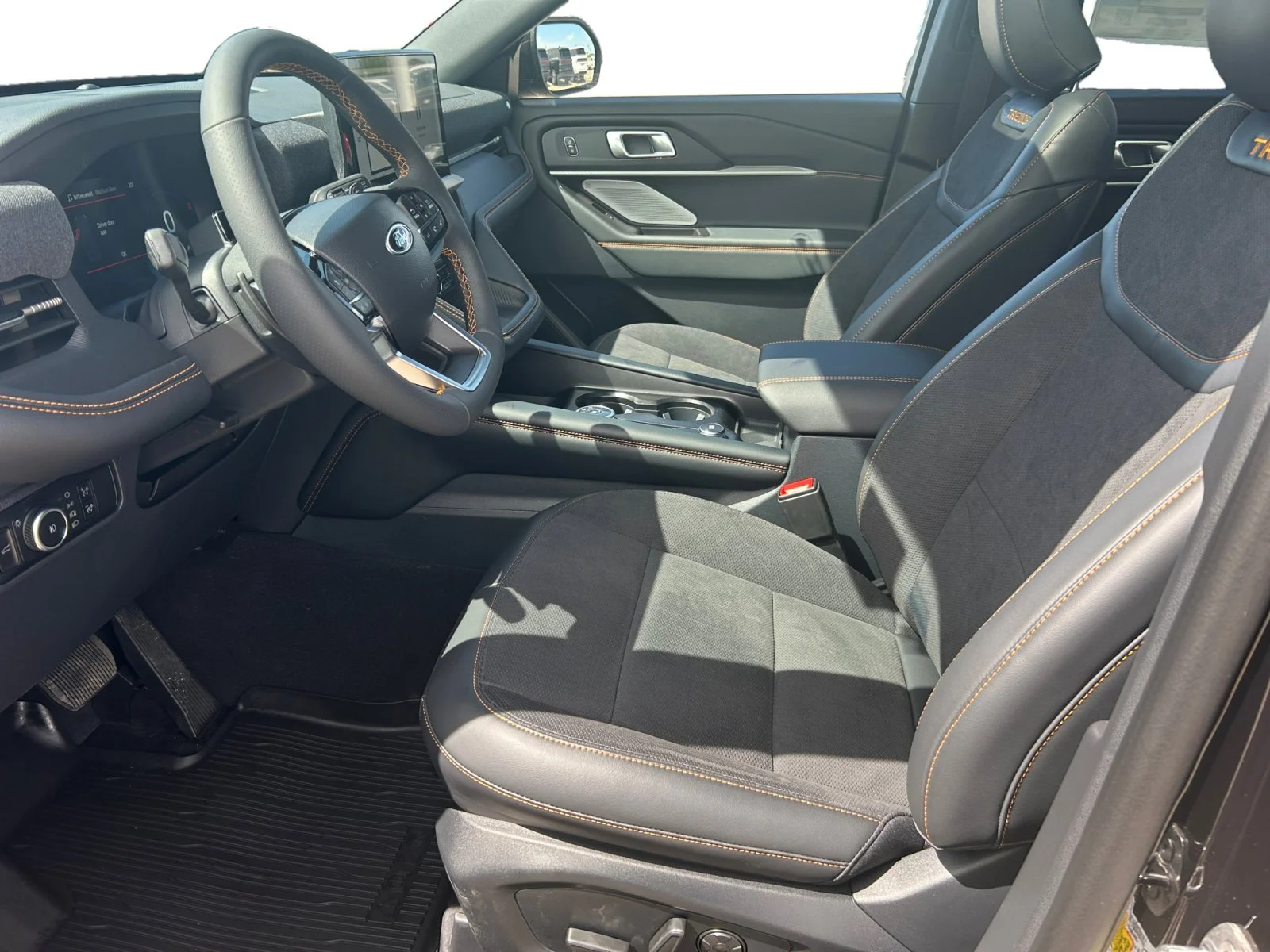 New 2026 Agate Black Metallic Ford Tremor image 14
