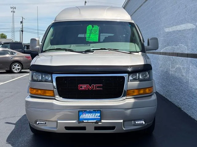 Used 2022 Quicksilver Metallic GMC Explorer Limited SE image 5